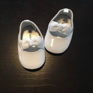 Baby girl crib shoes